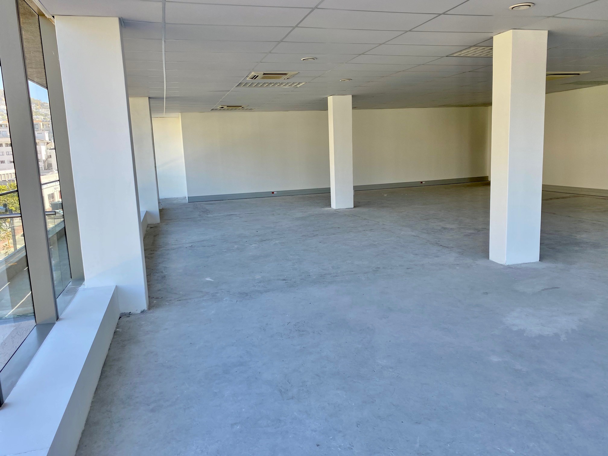 To Let commercial Property for Rent in Sea Point Western Cape